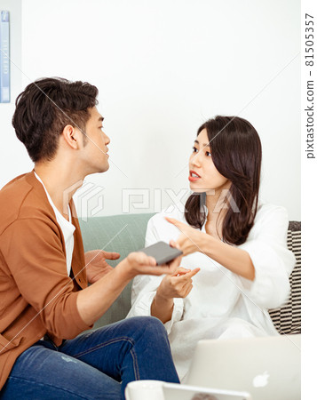 這是已婚夫婦或戀愛中的外行人的看法。 81505357