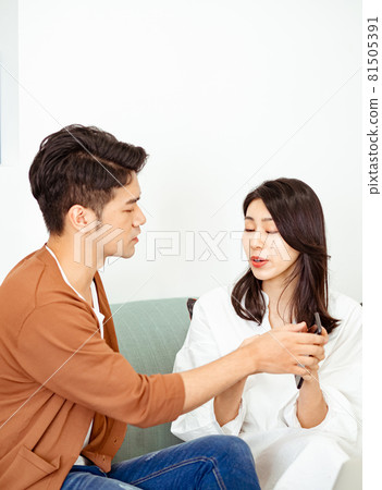 This is the opinion of a married couple or a layman who is in love. This is the opinion of a married couple or a layman who is in love. 81505391