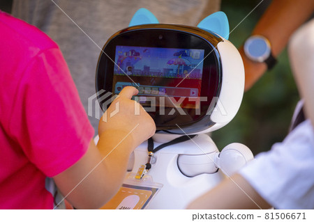 Community activities, computer teaching, teaching, コミュニティ activities, コンピュータ education, education, teaching, 81506671