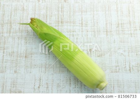 One corn 81506733