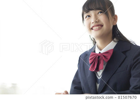 Junior high school students in class 81507670