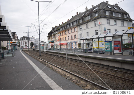 S-Bahn unmanned station on the outskirts of Frankfurt (Germany) 81508671