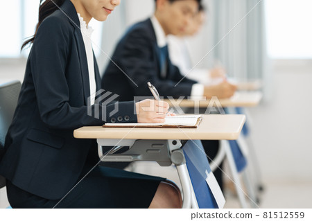 Corporate training scene Photographing cooperation: Japanese language school attached to Chuo Technical School 81512559