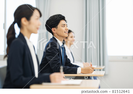 Corporate training scene Photographing cooperation: Japanese language school attached to Chuo Technical School 81512641