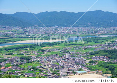 View toward Awa City from Cherry Road, Yoshinogawa City, Tokushima Prefecture 81513819