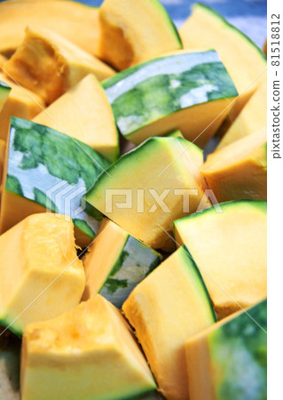 Cut pumpkin Cut pumpkin 81518812