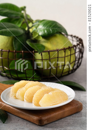 Pomelo Mid-Autumn Festival grey background pomelo Mid-Autumn Festival ユズ ゆず Pomelo Mid-Autumn Festival grey background pomelo Mid-Autumn Festival ユズ ゆず 81520021