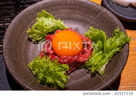 Yukhoe, a high-class yakiniku restaurant 81527119