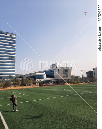 放風箏的孩子3 81529701