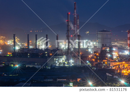 光束塔福山市工廠夜景 光束塔福山市工廠夜景 81531176