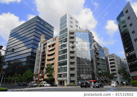 August Chiyoda 436 Kojimachi 1-chome, Shinjuku-dori 81532602