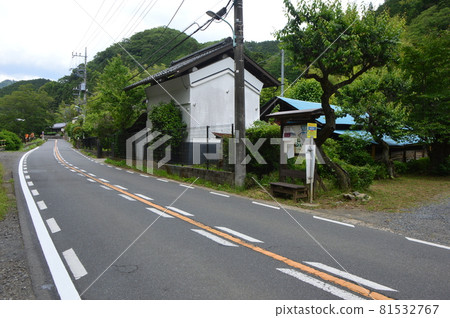 Hachioji Satoyama Jimba Kaido Onkata early summer Hachioji Satoyama Jimba Kaido Onkata early summer 81532767
