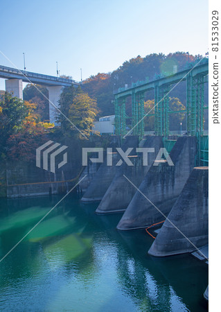 Arakawa Tamayodo Dam Autumn scenery Autumn leaves season 81533029