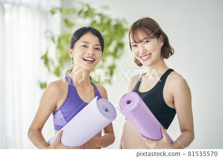 Yoga women Yoga women 81535570