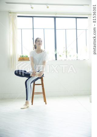 Dancer pointe shoes 81536301