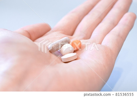 Hands with medicine 81536555