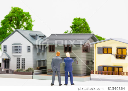 Land and house surveyor, residential land and building trader (real estate survey, real estate sales) 81540864