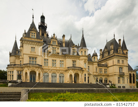 Castle of Valmirand in Montrejeau 81542757