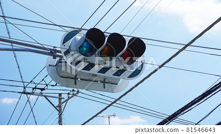 有紅綠燈的風景<04>（帶信號燈背板的紅綠燈） 81546643