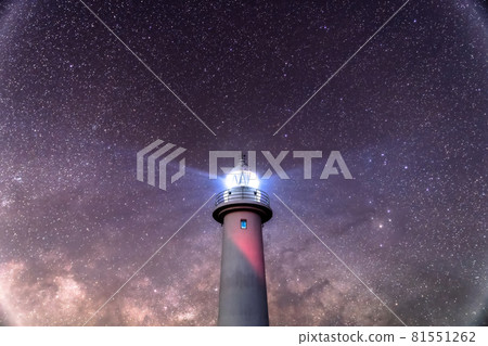 《Shizuoka Prefecture》 Milky Way and Lighthouse ・ Izu Peninsula Cape Tsumeki 81551262