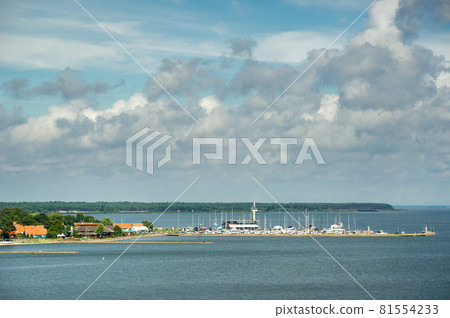 The embankment of the city of Nida on the Curonian Spit, separating the Baltic Sea and the Curonian Lagoon. Lithuania 81554233