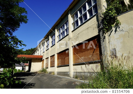 Hamamasu Village Hamamasu Central Elementary School (closed) Hamamasu Village Hamamasu Central Elementary School (closed) 81554706