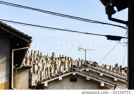 EOSRP. Onomichi, Hiroshima Prefecture, a large group of tombstones. 81559772