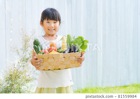 什錦兒童蔬菜和微笑 81559984