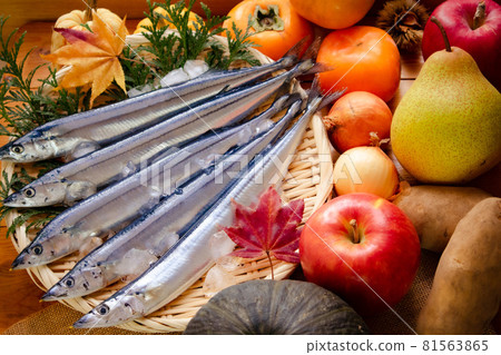 Pacific saury and autumn fruits Pacific saury and autumn fruits 81563865