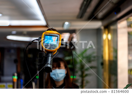 People waiting for temperature check by thermoscan People waiting for temperature check by thermoscan 81564600