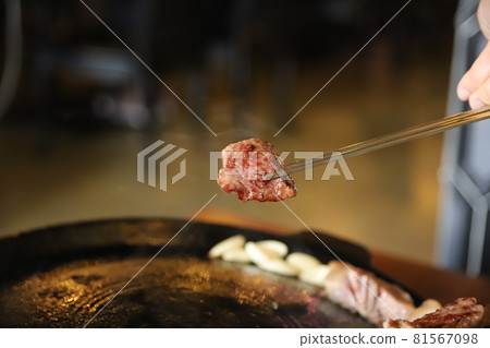 Prime Rib Beef Steak 81567098