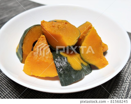 Delicious simmered pumpkin Delicious simmered pumpkin 81568245
