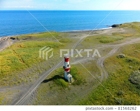夏季北海道森町砂崎燈塔的鳥瞰圖 夏季北海道森町砂崎燈塔的鳥瞰圖 81568262