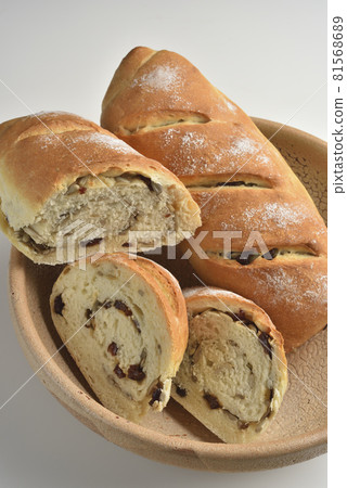 營養美味的手工脆皮麵包 81568689