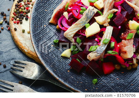 Appetizing herring salad Appetizing herring salad 81570706
