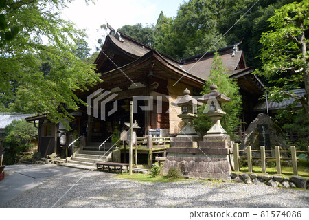 滋賀縣大津市岩間寺本堂 81574086