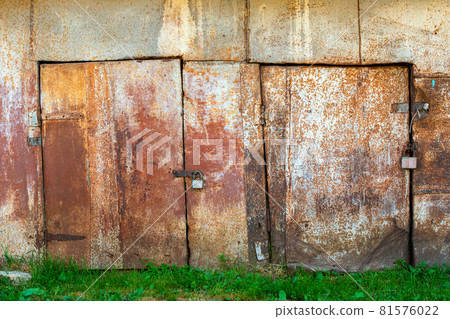 tin metal barn doors 81576022