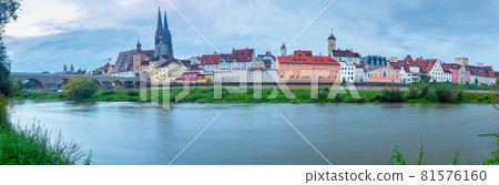 Regensburg. View of the old historical part of the city at dawn. Regensburg. View of the old historical part of the city at dawn. 81576160