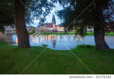 Regensburg. View of the old historical part of the city at dawn. Regensburg. View of the old historical part of the city at dawn. 81576162