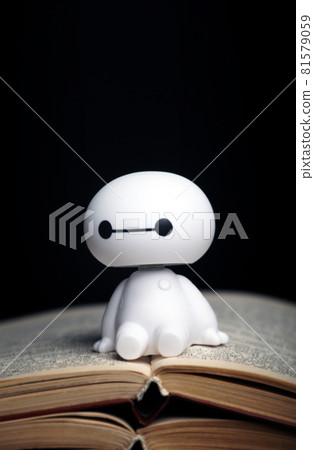 image of robot book dark background 81579059