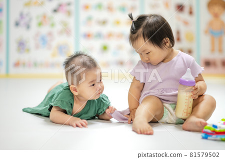 Parenting Baby Lifestyle Parenting Baby Lifestyle 81579502