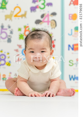 Parenting Lifestyle Baby 81579698