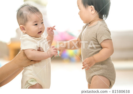 Lifestyle Baby Parenting 81580638