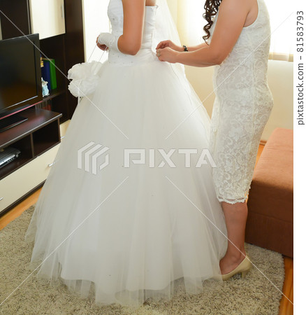 bride preparations before the wedding ceremony bride preparations before the wedding ceremony 81583793