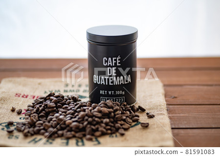 Fragrant coffee roasted beans 81591083
