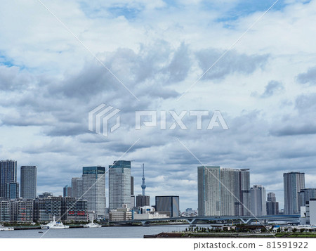 夏天從東京灣看到的海灣 夏天從東京灣看到的海灣 81591922