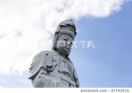 Takasaki white coat large Kannon 81592618