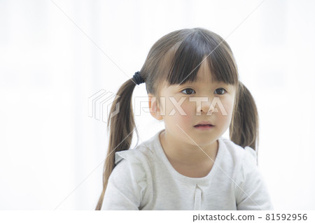 6歲女孩 6歲女孩 81592956