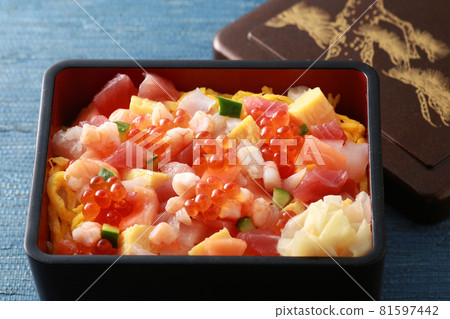 Chirashizushi, a traditional Japanese dish with bright colors 81597442