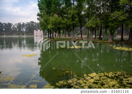 Mansion and pond of the lord of the large agricultural system in San Marti, Mexico Mansion and pond of the lord of the large agricultural system in San Marti, Mexico 81601116